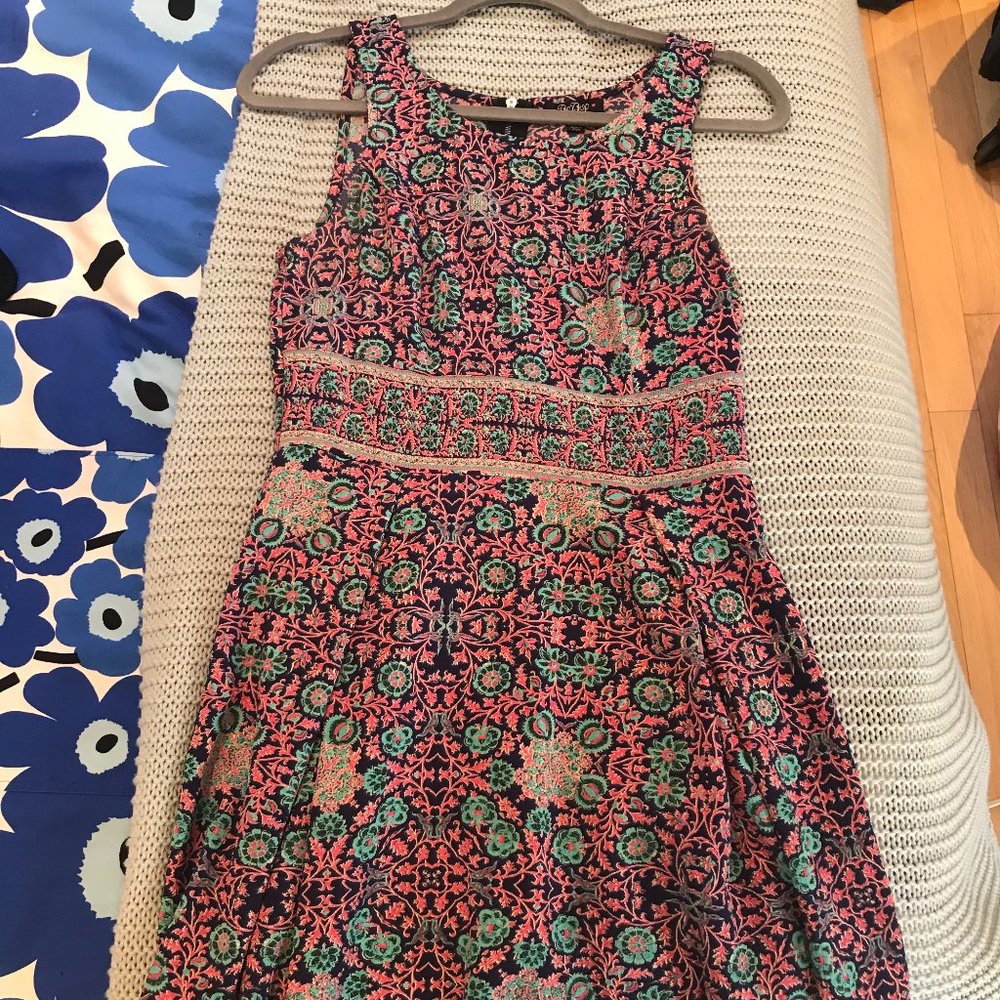 Pink/blue patterned summer dress, size M